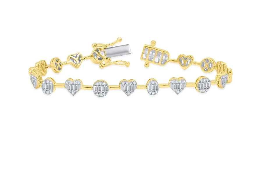 Radiant Heart & Love Motif Diamond Bracelet