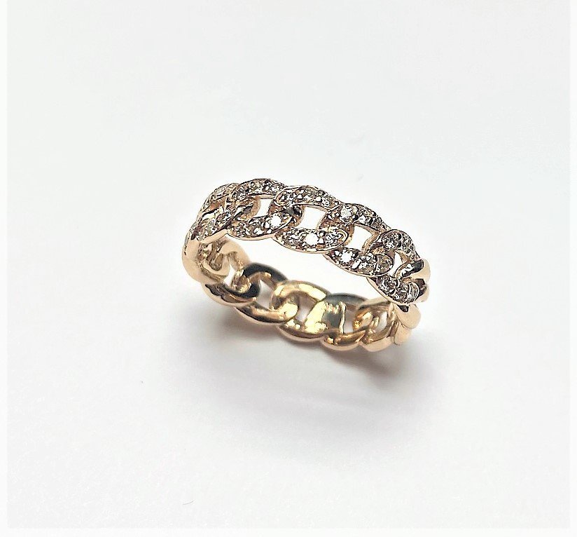 Diamond Pavé Cuban Chain Anniversary Ring