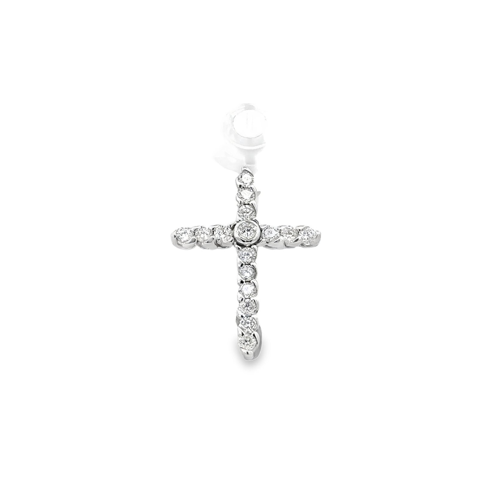 Diamond Cross Pendant in White Gold – Elegant & Timeless